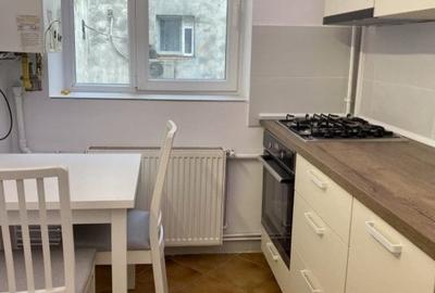 Apartament cu 3 camere semidecomandat în Tineretului - 4