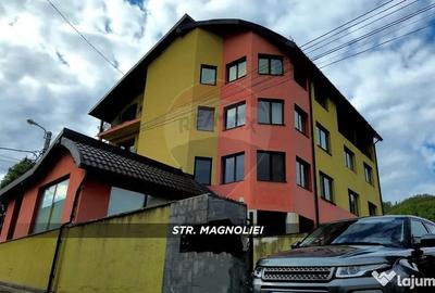Spațiu comercial, de 715 mp, în Central - 9