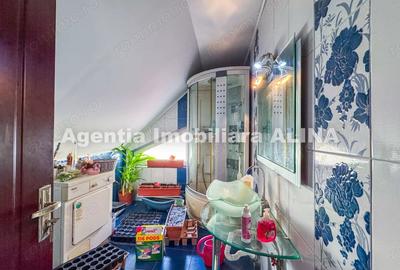 Casă cu 5 camere cu Teren 329 Mp în Ceangăi - 1