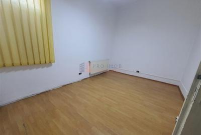 Casă individuală cu 3 camere cu Canalizare în 1 Decembrie - 2
