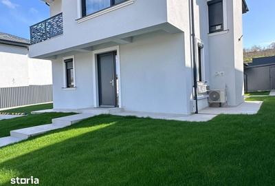 Casă cu 4 camere cu Teren 495 Mp în Bucium - 6