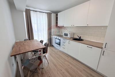 Apartament cu 2 camere semidecomandat, mobilat în Dâmbul Rotund