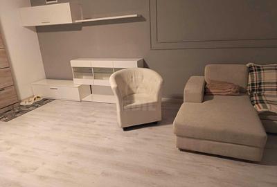 Apartament cu 3 camere semidecomandat, mobilat în Florești - 4