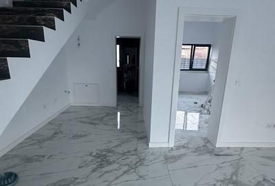 Casă cu 4 camere cu Canalizare în Bucium - 5