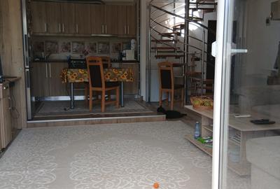 Apartament cu 3 camere decomandat, mobilat în Florești - 6