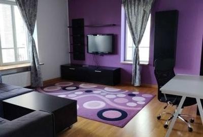 Apartament cu 3 camere decomandat, mobilat în Tineretului