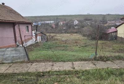 Teren de 1566 mp, în Murani - 2