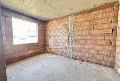 Duplex cu 4 camere cu Canalizare în Giroc - 3