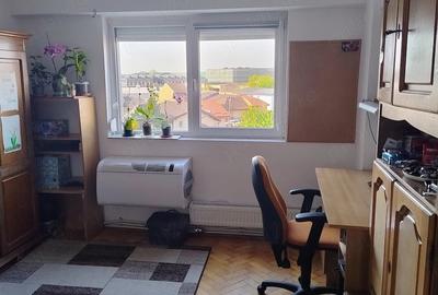 Apartament cu 4 camere decomandat în Soarelui - 7