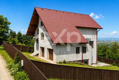 Casă individuală cu 11 camere cu Canalizare în Săcele - 3