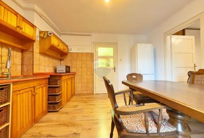 Apartament cu 2 camere semidecomandat, mobilat în UTA - 7