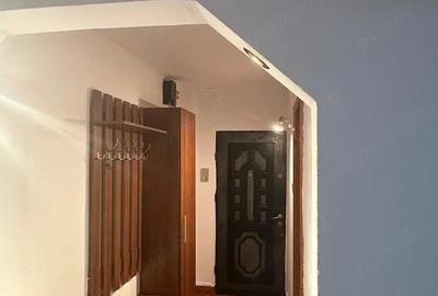 Apartament cu 2 camere decomandat în Soarelui