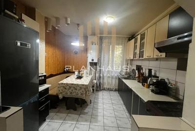 Apartament cu 4 camere decomandat, mobilat în Săsar - 12