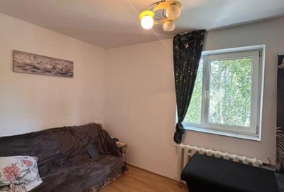 Apartament cu 2 camere semidecomandat în City Park Mall