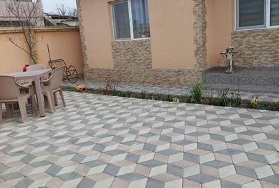 Casă cu 3 camere cu Teren 674 Mp în Limanu - 1
