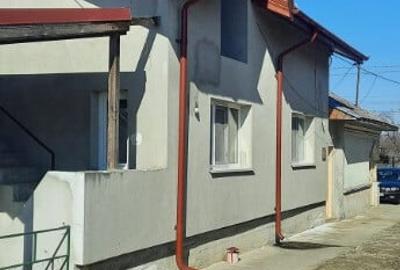 Casă cu 3 camere cu Teren 5000 Mp în Suseni - 2