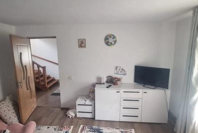 Casă cu 3 camere cu Teren 450 Mp în Șard