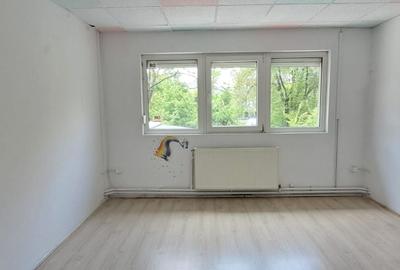 Spațiu comercial, de 140 mp, în Drumul Taberei