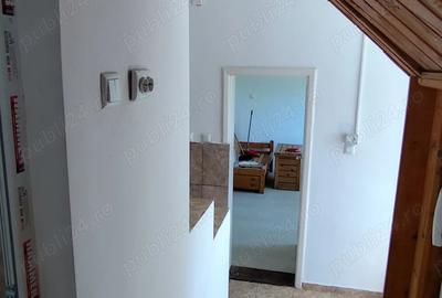 Casă cu 6 camere cu Teren 335 Mp în Breaza