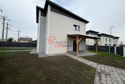 Casă cu 4 camere cu Canalizare în Valea Lupului