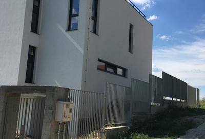 Casă individuală cu 8 camere cu Teren 470 Mp în Dezmir - 5