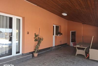 Casă cu 4 camere cu Teren 1000 Mp în Letea Veche - 10