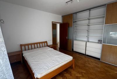 Apartament cu 3 camere decomandat în Vatra Luminoasă - 1