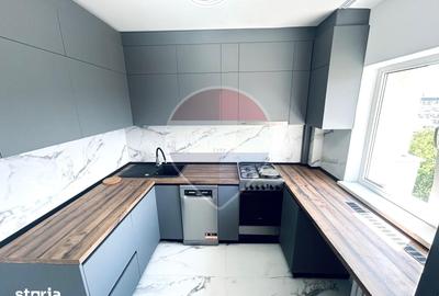 Apartament cu 3 camere decomandat în Grivița