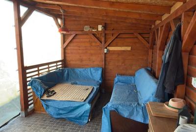 Casă cu 2 camere cu Teren 3500 Mp în Exterior Vest
