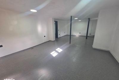 Spațiu comercial, de 65 mp, în Centrul Civic - 2