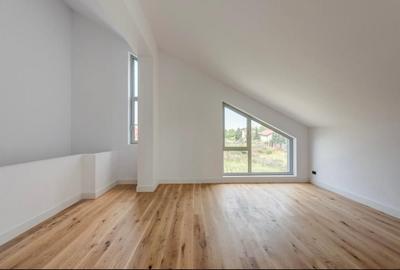 Duplex cu 6 camere cu Canalizare în Iancu Nicolae - 15