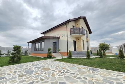 Casă cu 4 camere cu Teren 310 Mp în Vrancea