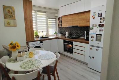 Apartament cu 2 camere decomandat în Tudor
