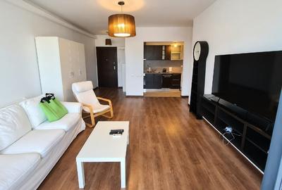 Apartament cu 2 camere semidecomandat, mobilat în Decebal