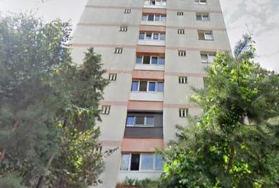 Apartament cu 2 camere decomandat în Teiul Doamnei