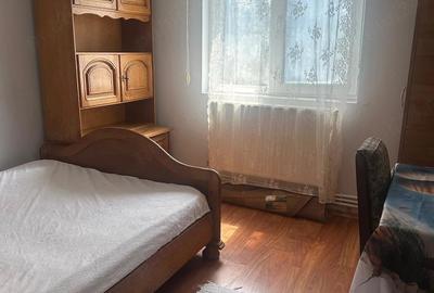 Apartament cu 2 camere semidecomandat în Viziru 1