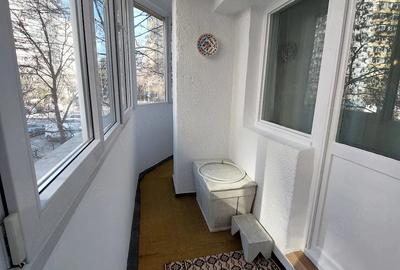 Apartament cu 3 camere semidecomandat în Pantelimon
