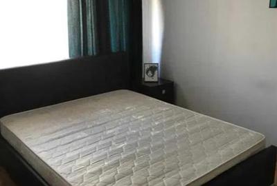 Apartament cu 3 camere decomandat în Aeroport
