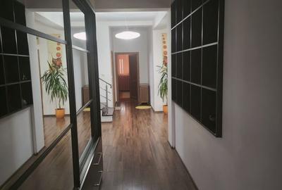 Casă cu 5 camere cu Teren 990 Mp în Ghercești - 6