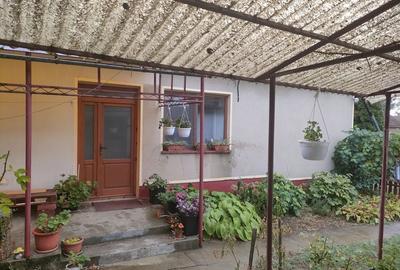 Casă cu 3 camere în Sântimreu