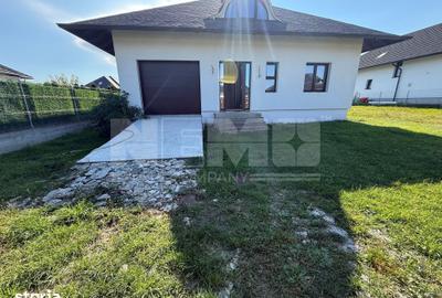 Casă cu 4 camere cu Teren 1000 Mp în Horodnic