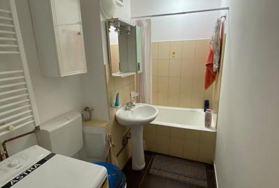 Apartament cu 2 camere nedecomandat în Aradului