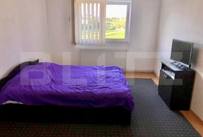 Apartament cu 3 camere decomandat, mobilat în Est