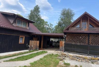 Casă cu 4 camere cu Teren 933 Mp în Frumosu