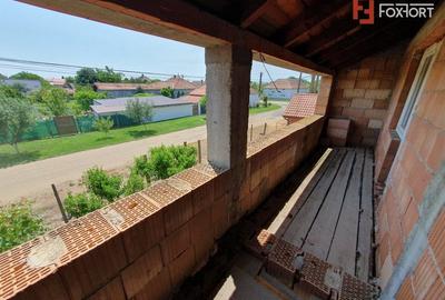 Duplex cu 6 camere cu Canalizare în Peciu Nou - 21