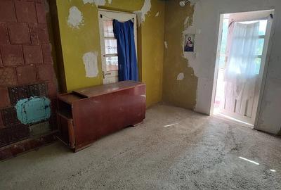 Casă cu 3 camere cu Teren 1200 Mp în Goruni