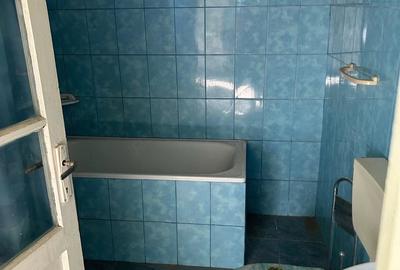 Casă cu Teren 1738 Mp în Cheșa