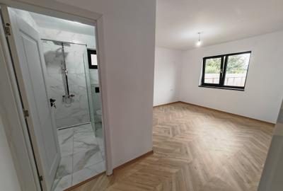 Casă cu 3 camere cu Canalizare în Exterior Nord - 7