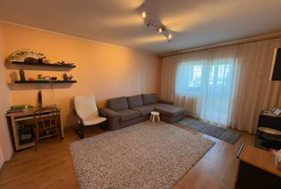 Apartament cu 3 camere decomandat, mobilat în Cantacuzino