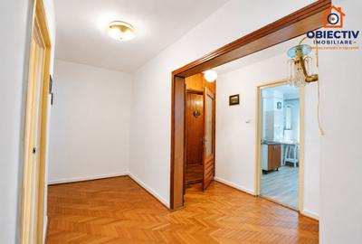 Apartament cu 3 camere decomandat în 1 Mai